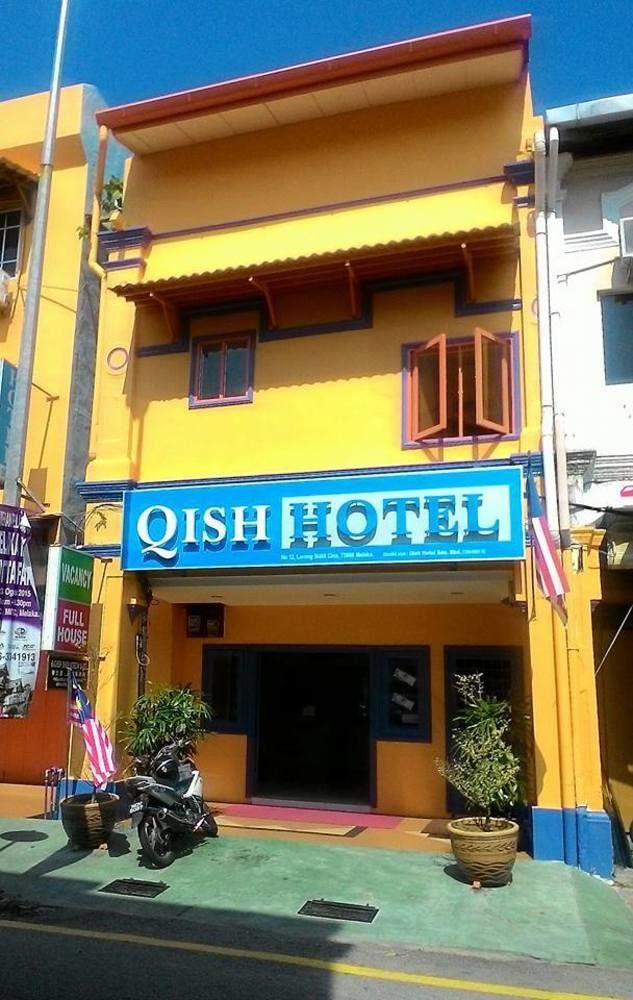 Qish Hotel Malacca Екстериор снимка