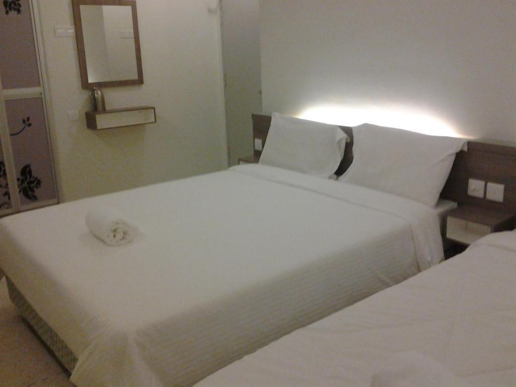 Qish Hotel Malacca Стая снимка